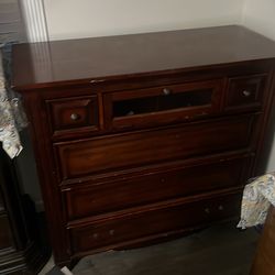 Cherry wood dresser $30
