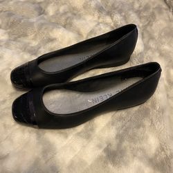 Anne Klein New  Flats 
