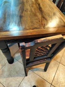 Table Kitchen 6 Chairs High End$600