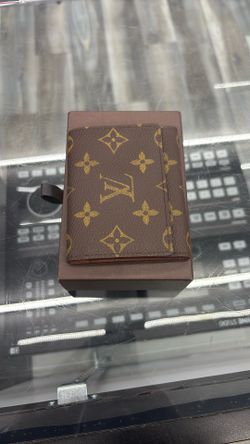 Louis Vuitton NV Cardholder 