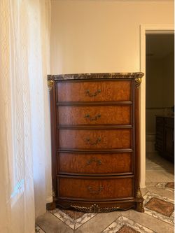 Extra Large Dresser 5 drawers