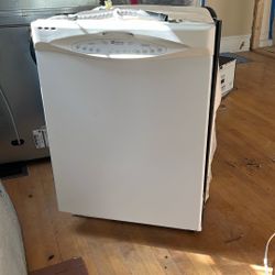 Maytag Dishwasher