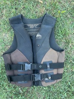 Adult 8 life jacket