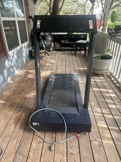 Plus size treadmill