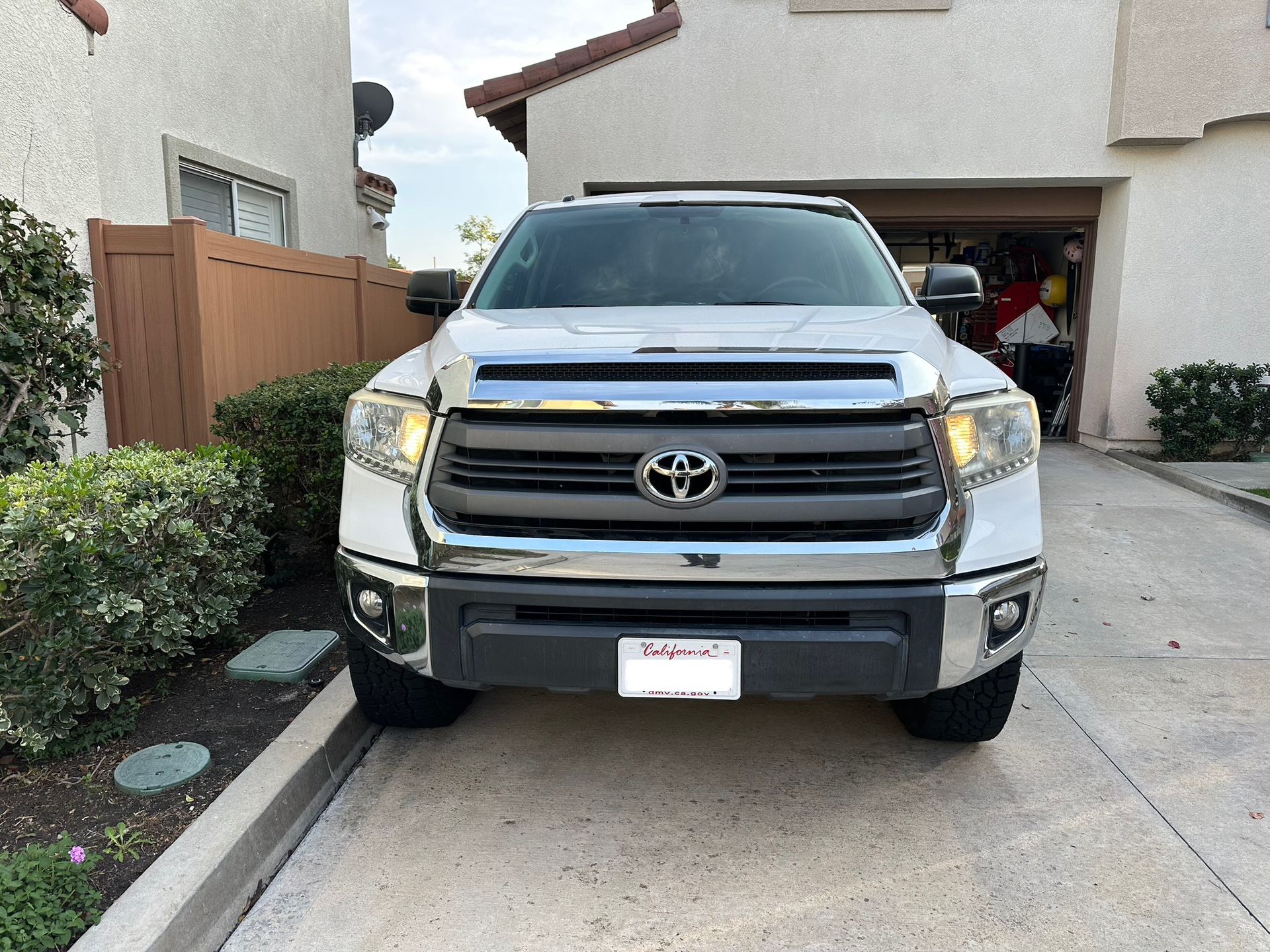 2014-2021 Toyota Tundra OEM Front Headlights (Pair)