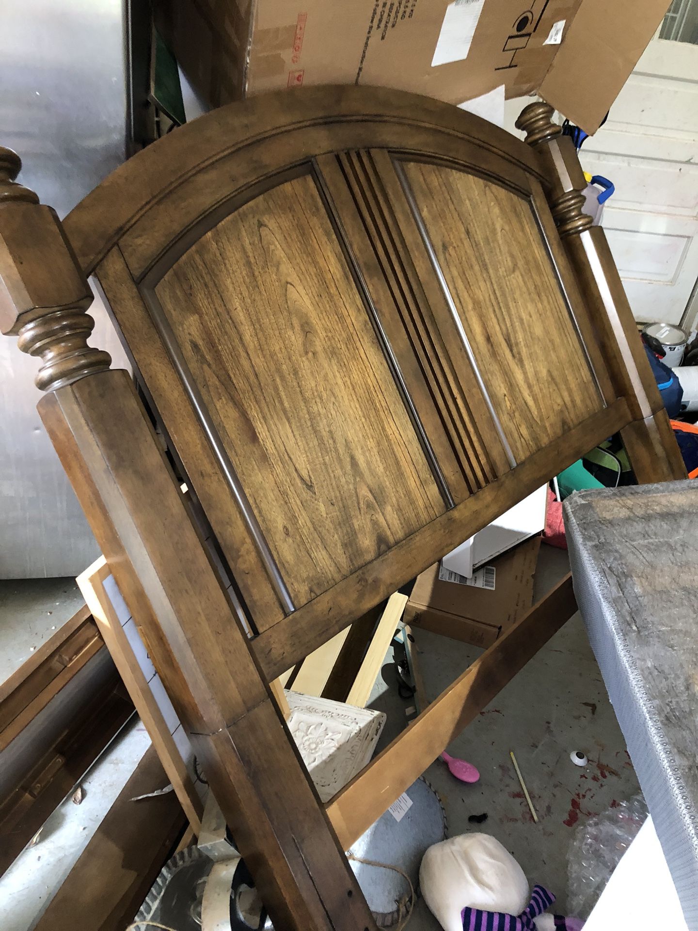 Queen Bed With Chest Of Drawers
