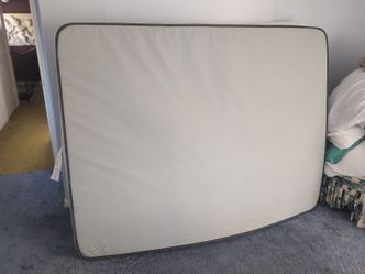 Queen size box spring mattress