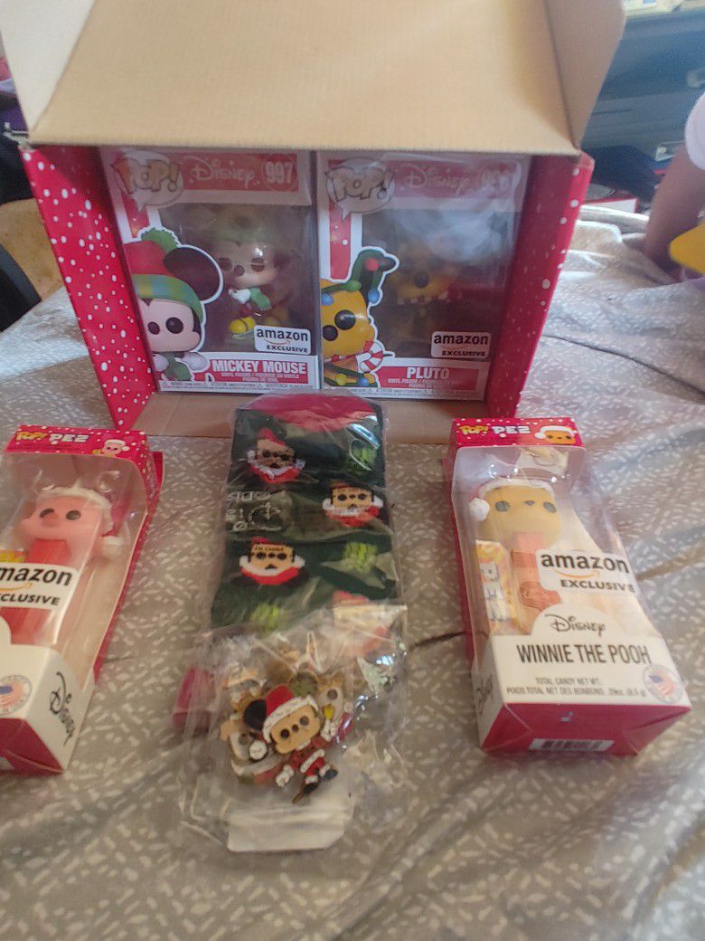 Funko Pop Disney Holiday Collectors Box