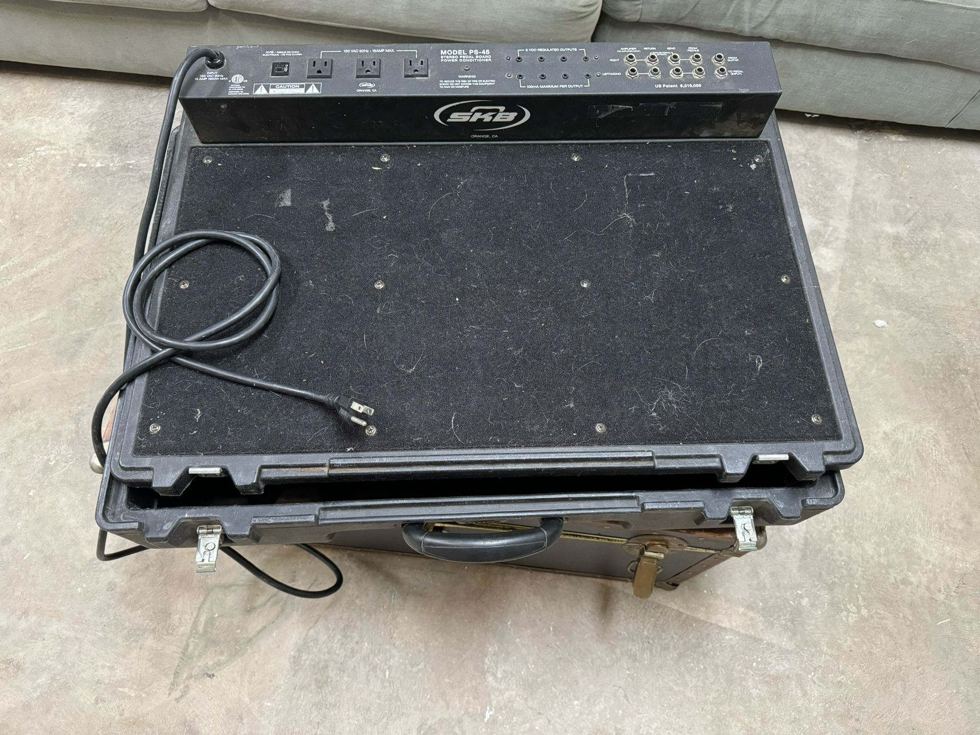 SKB PS-45 Powered Pedalboard