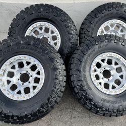 Kmc 444 Mesa Beadlock 17x9 6x139.7 +0 Offset With Toyo R/T Pro 37x12.50R17 Tires 🔥🔥🔥