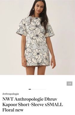 Anthropologie Dhruv Kappor short sleeve floral  Medium