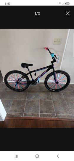 Black REFLX BIKE