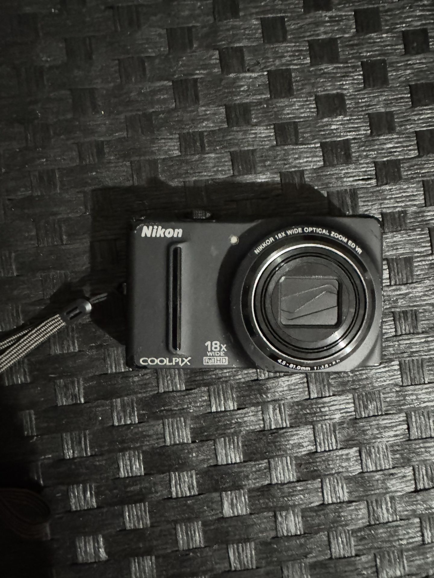 Nikon Coolpix s9100 Camera