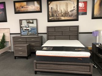 4PC Queen Bedroom Set