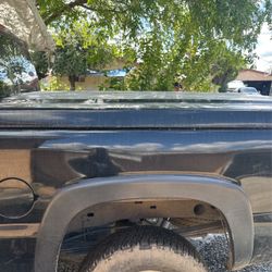 Gmc Sierra Cargo Lid 