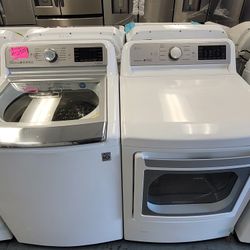 New LG Top Loading Washer And Used Like New LG Gas Dryer Set 