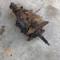 GM 4 Speed Transmission Saginaw