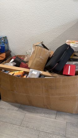 Accessories and everything  ( Caja de accesorios para venta )