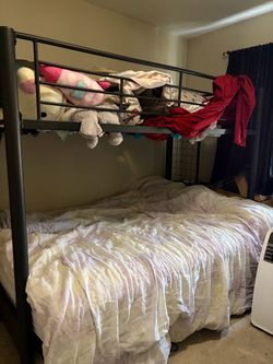 Bunker bed