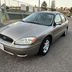 2006 Ford Taurus