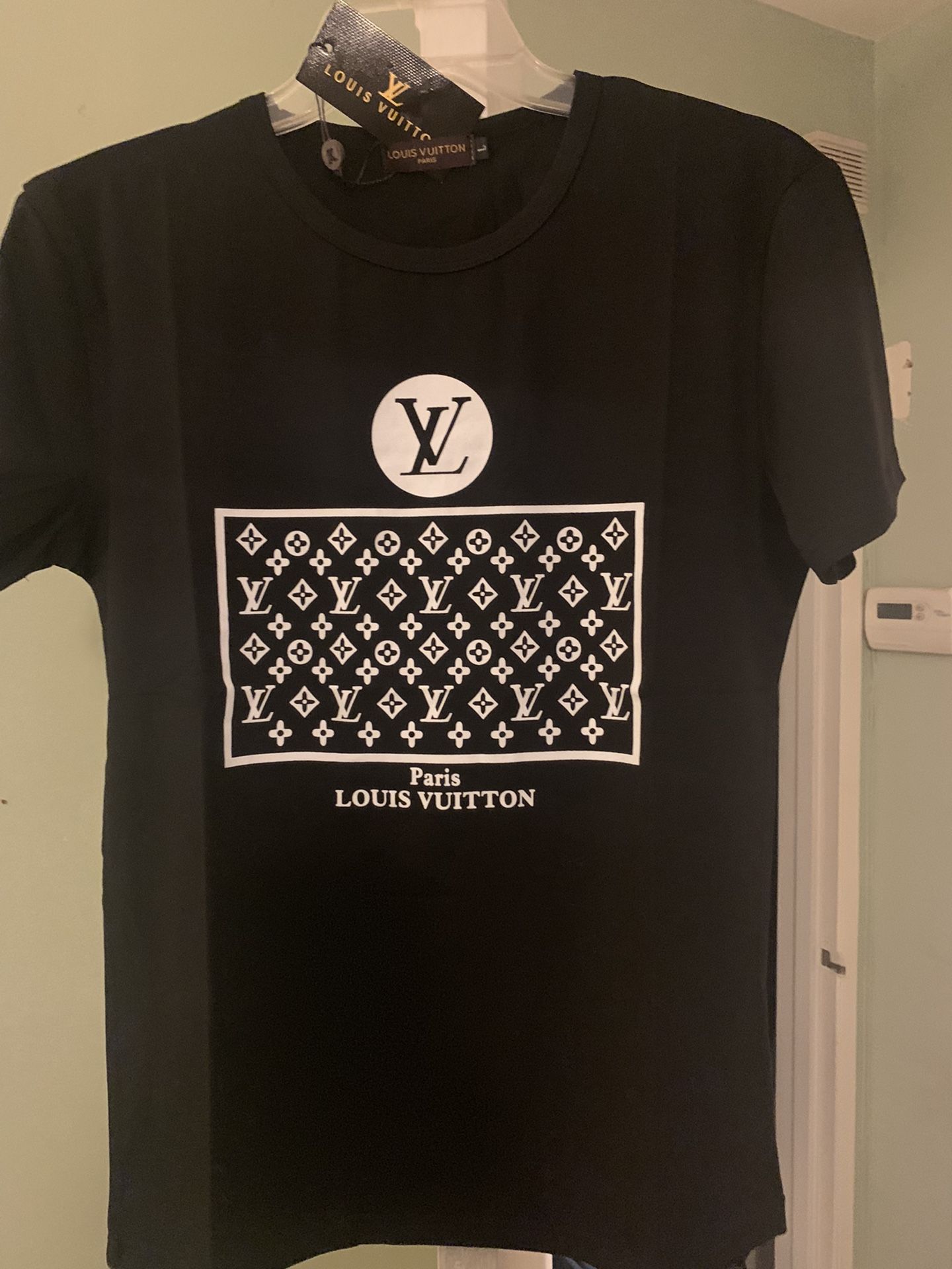 Fitted. Size XXXL cut small