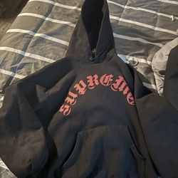 Supreme hoodie