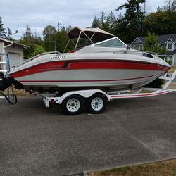 1988 Celebrity champion 3.7 litre mercruiser/rebuilt low hours