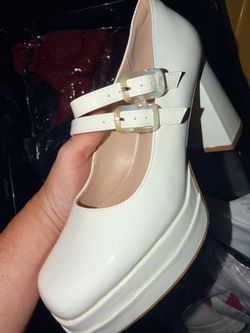White heels size 9