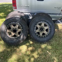 17” Raceline Boost On Toyo 265 70 17 