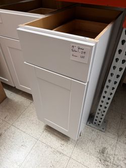 Kitchen cabinet