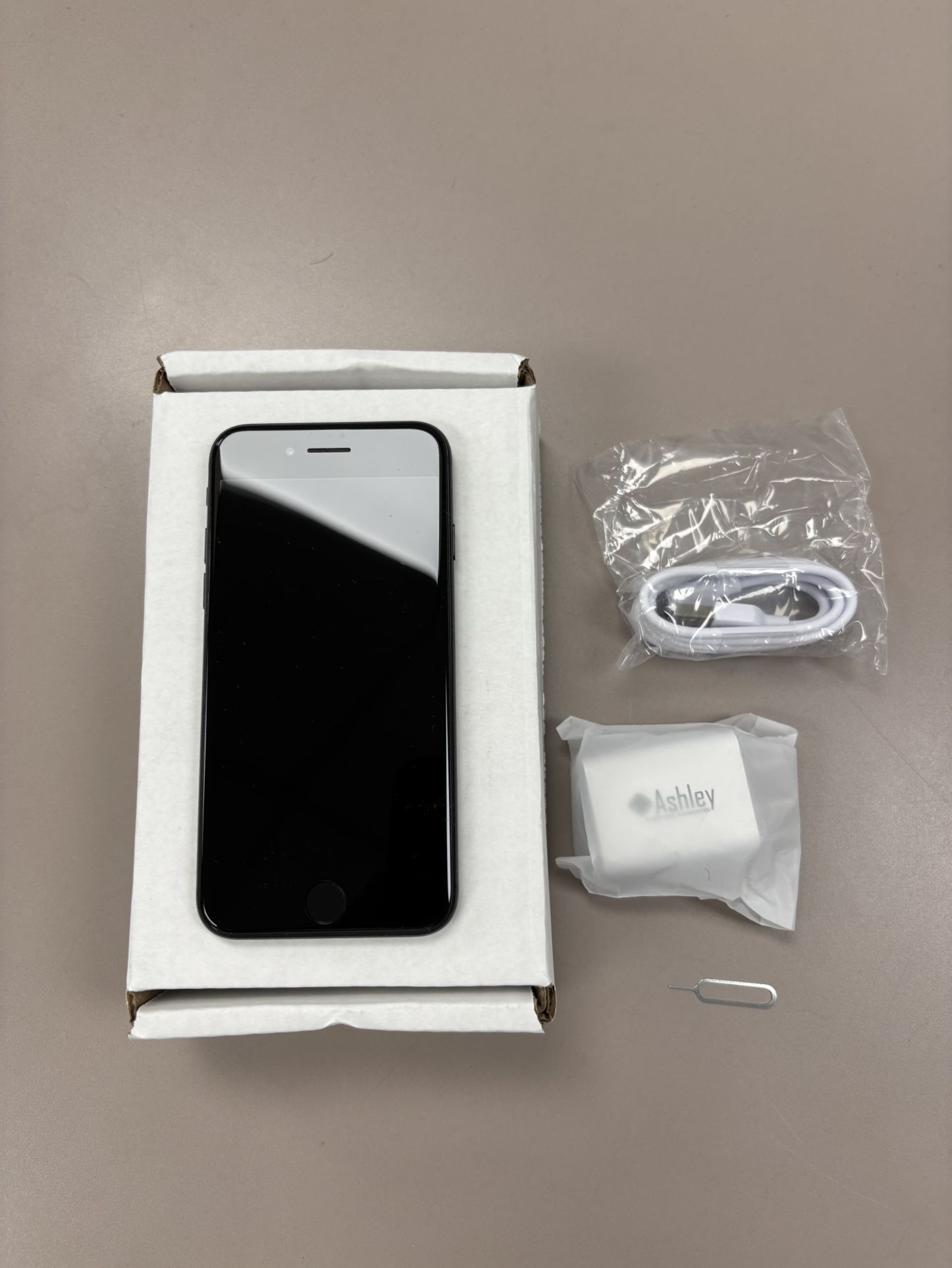 Apple iPhone SE2 Unlocked 128GB Phone