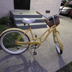 SCHWINN LEGACY BEACH CRUISER