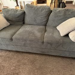 Sofa In Perfect Condition 