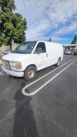 2002 GMC Savana