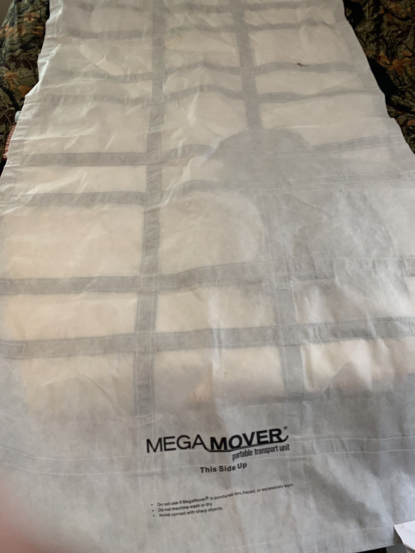 Megamover Portable Patient Transport Unit, 1000 lb. White Non-Woven Polypropylene 73249 • Height: 5/64" * Straps Count: 7 * Weight Capacity: 1000 lb