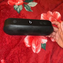 Beats Pill