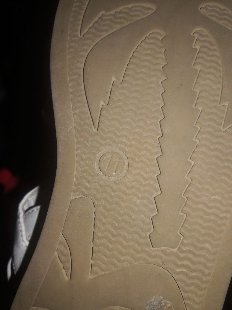Pumas And Sandals Size 11