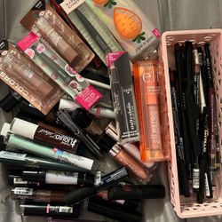 Makeup Bundle 