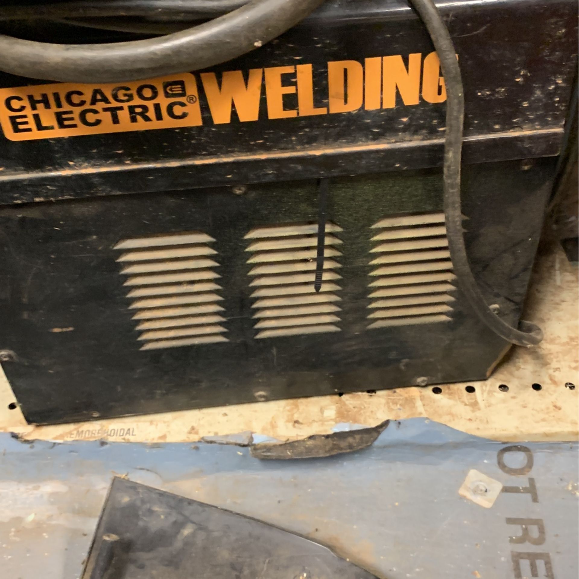Chicago Electric 110 MiG Welder