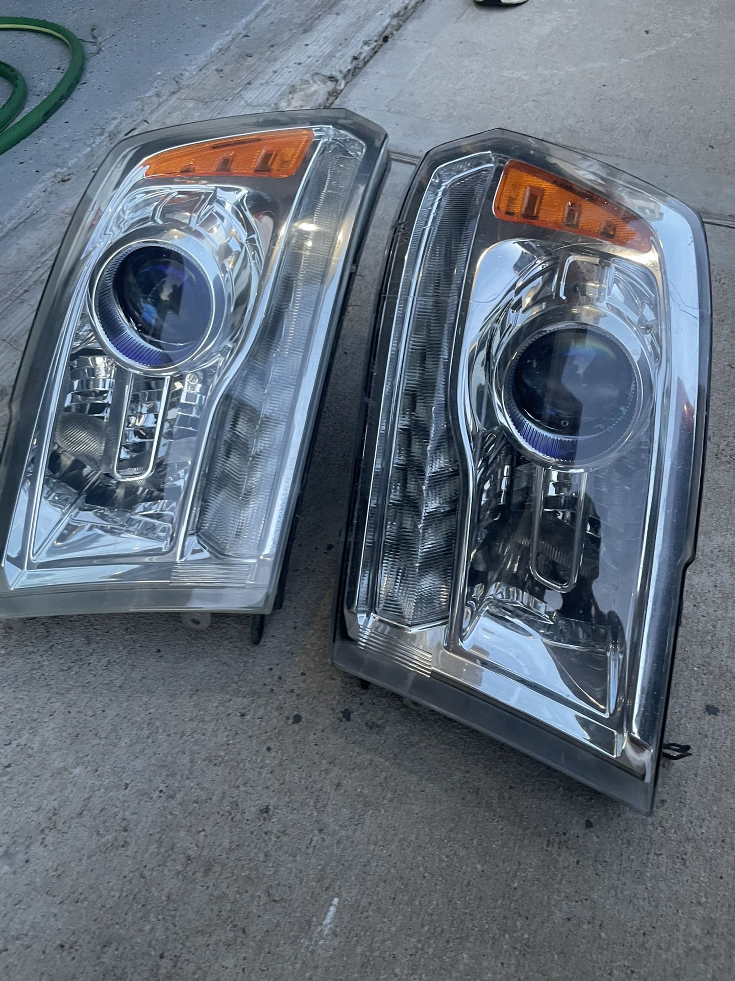 Right Head Light 14 Ram 1500