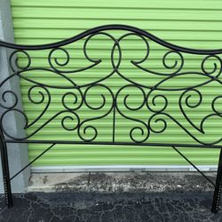 Black Metal Queen, Headboard