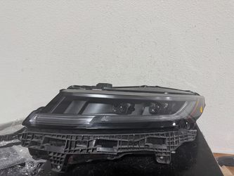 RANGE ROVER SPORT LEFT HEADLIGHT 2024