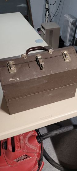 Kennedy No 1018 Cantilever Tool Box Era 1970s