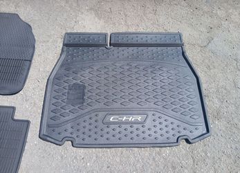$40 OR BEST OFFER 2018–2022 TOYOTA CHR  CARGO  MAT