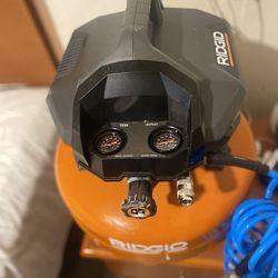 RIGID AIR COMPRESSOR W/ 25 FT. HOSE