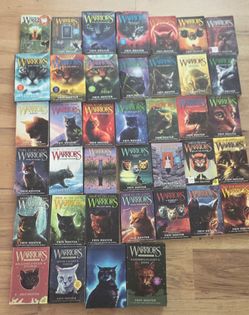 The Warriors Series: soft and hard cover, some graphic novels (39 books)