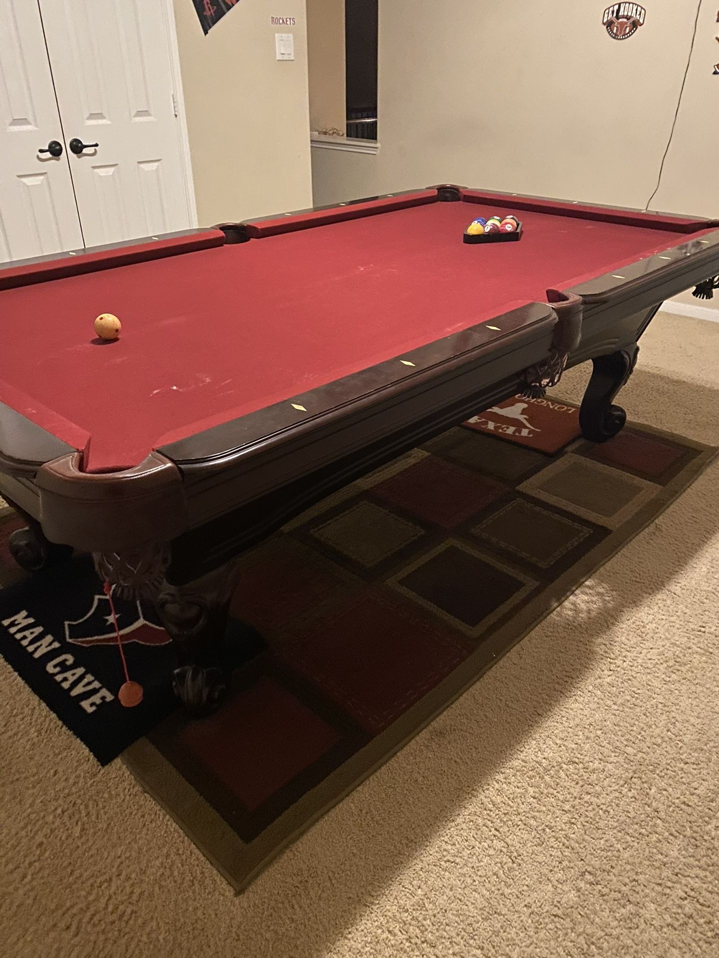 Custom 8’ Pool Table - Gently. Used
