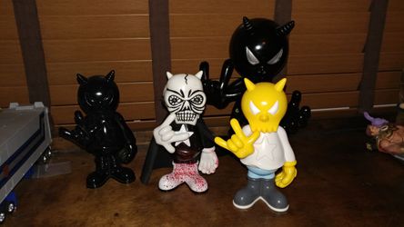 Madtoyz vinyl figures