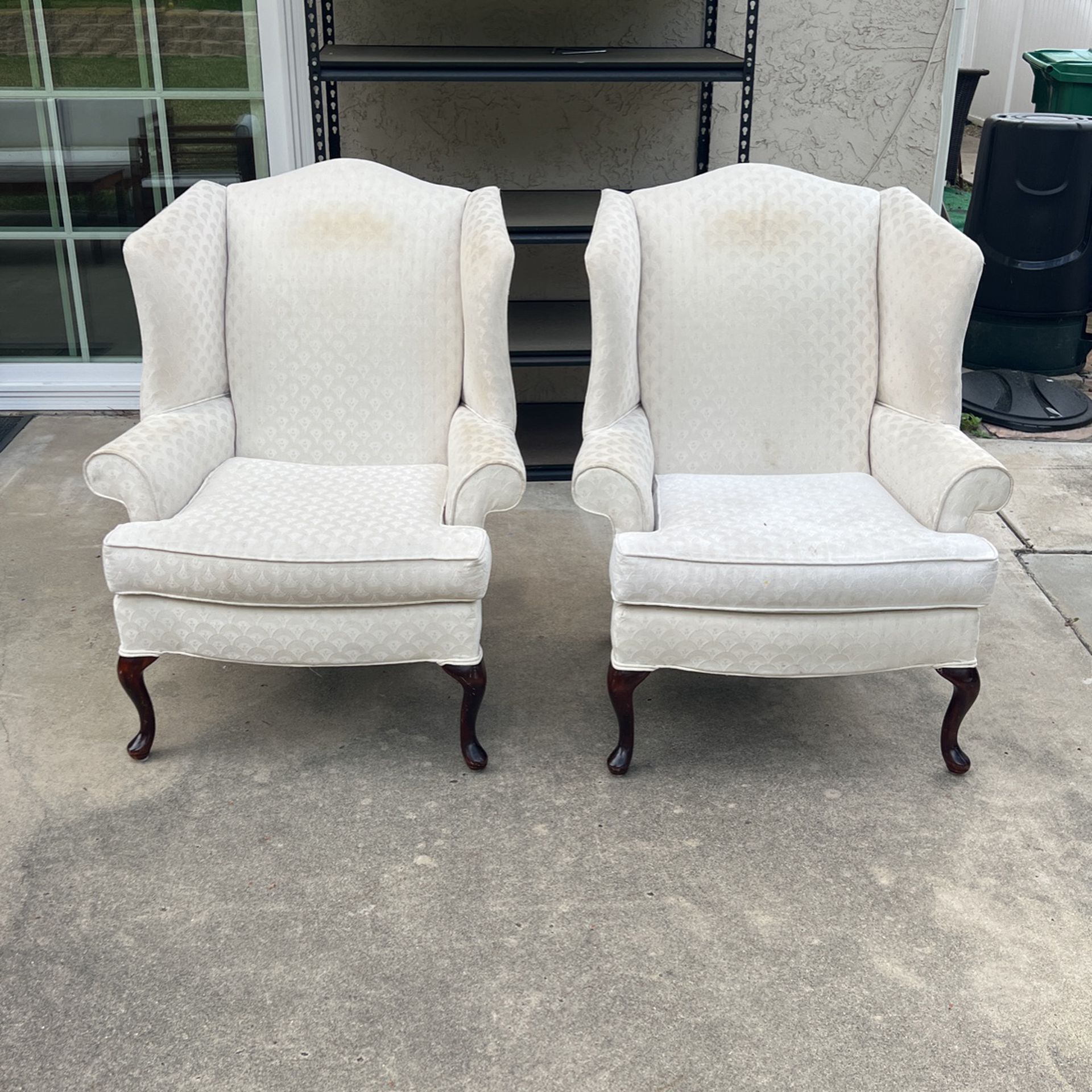 Wingback Chairs Pair White. 