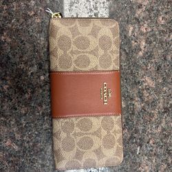 Slim Coach Wallet 